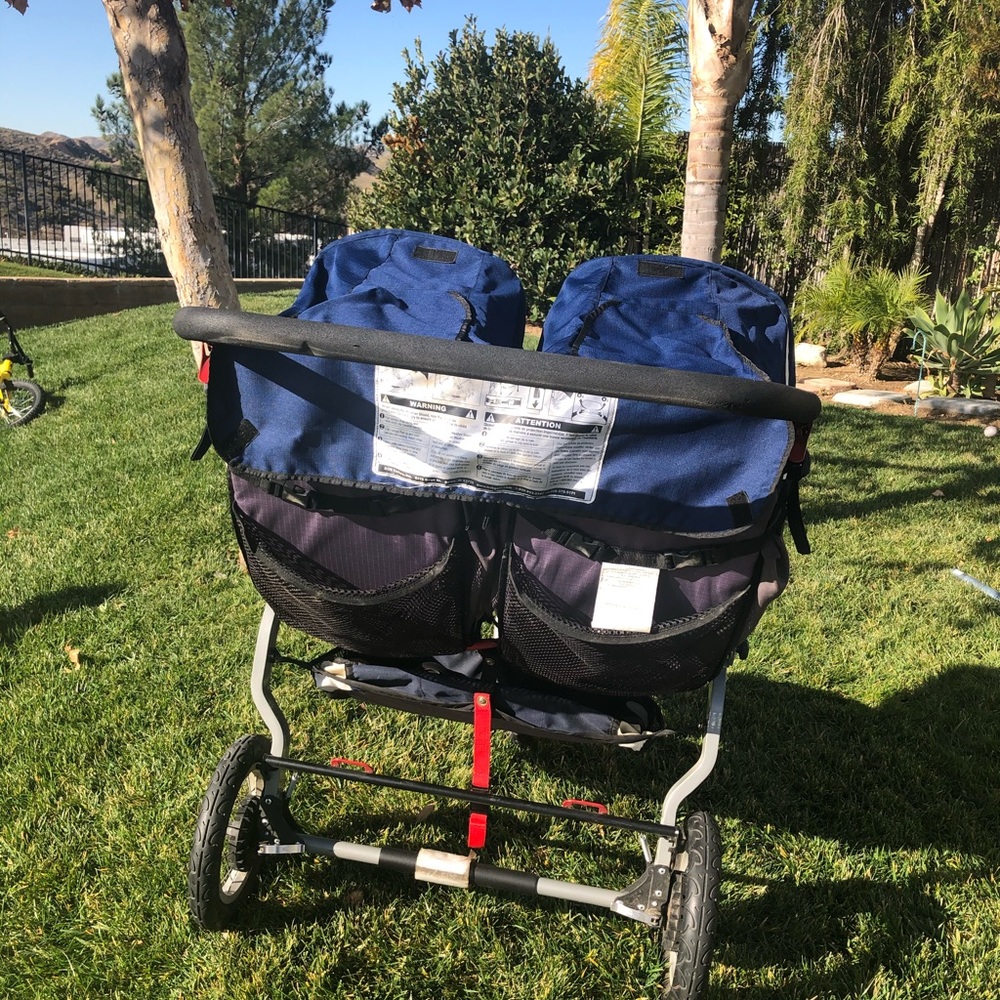 BOB Double stroller - Picture 4 of 5